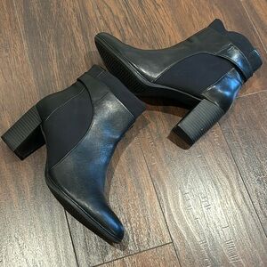 Womens Clarks Faux Leather Ankle Bootie Boots